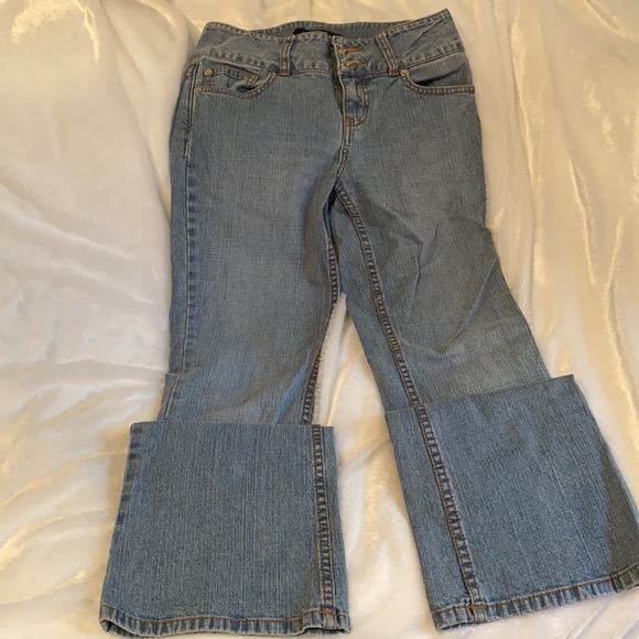 London Jean by Victoria’s Secret Wide Leg Jean Discontinued - Picture 2 of 5